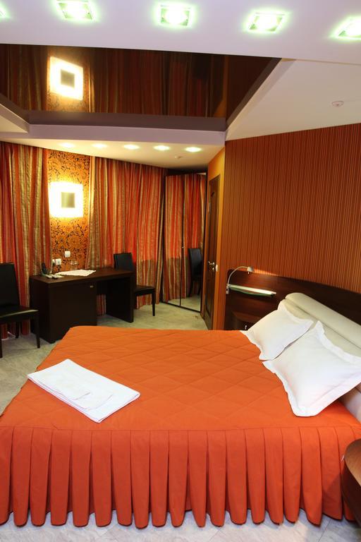 Okolytsia Hotell Svitlovodsʼk Rum bild